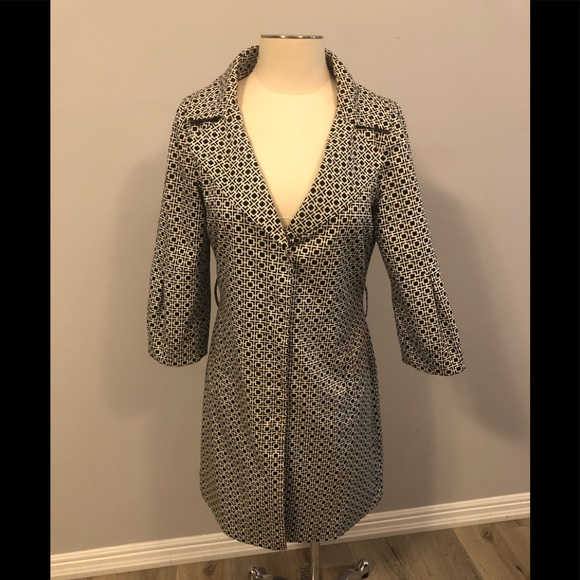 Chapter 1 Black & White blazer jacket. - Picture 2 of 7